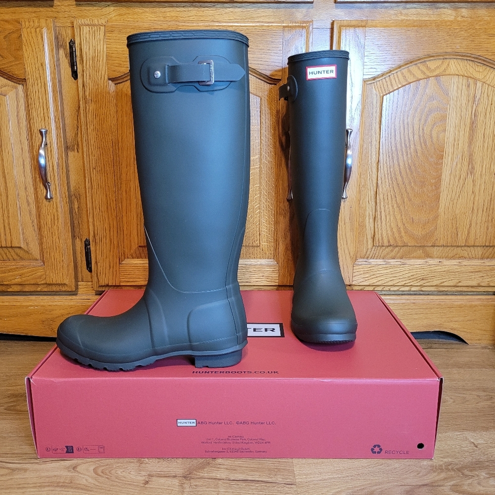 Hunter Womens Size 8 Original Tall Adjustable Buckle Rain Boots Matte Dark Olive